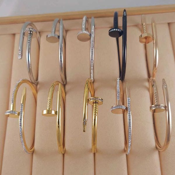 original designer 18k rose gold natural carti nail titanium steel bracelet new women's light luxury versatile, Black
original designer 18k rose gold natural carti nail titanium steel bracelet new women's light luxury versatile, Black