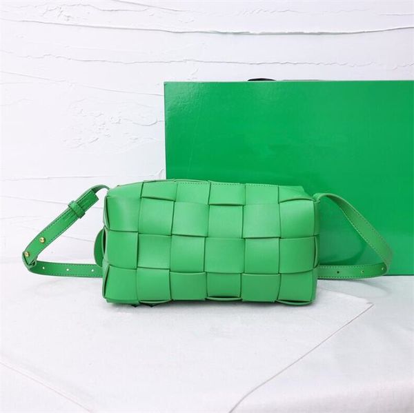 2023 mini jodie bag fashion designer woman bag women shoulder bag handbag purse genuine leather cross body chain high grade quality fashion
2023 mini jodie bag fashion designer woman bag women shoulder bag handbag purse genuine leather cross body chain high grade quality fashion