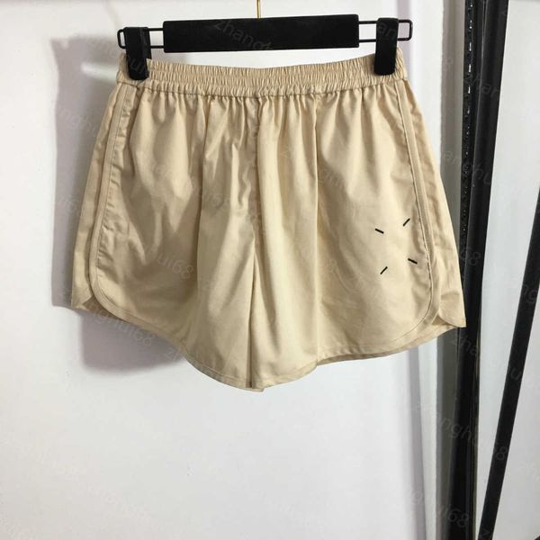 23ss womens shorts womens designer clothing bright line car line trim elastic waist casual shorts women clothes, White;black
23ss womens shorts womens designer clothing bright line car line trim elastic waist casual shorts women clothes, White;black