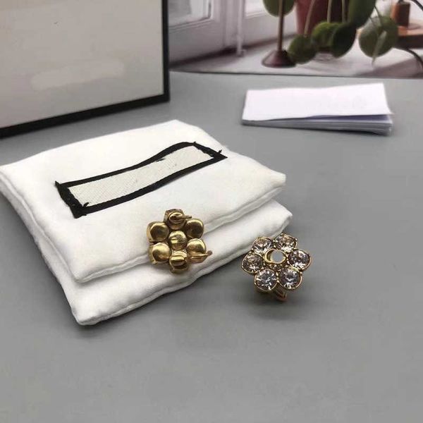 double rhinestone made of brass material popular design fashion and versatile earrings, Golden
double rhinestone made of brass material popular design fashion and versatile earrings, Golden
