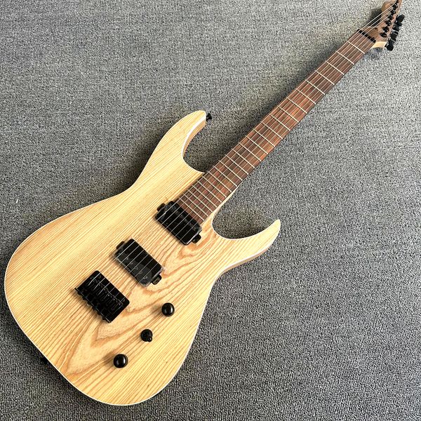 custom shop, original wood color double shake electric guitar, rosewood fingerboard, black hardware, ing
custom shop, original wood color double shake electric guitar, rosewood fingerboard, black hardware, ing