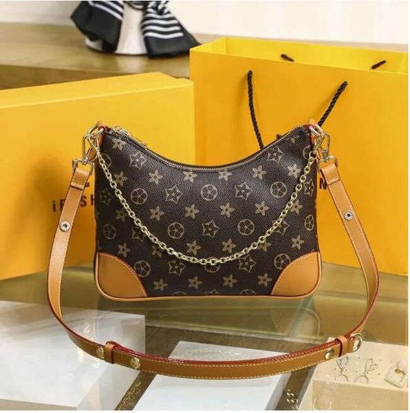 womens designers bag boulogne bags fashion handbags texture wide strap one shoulder versatile messenger tote
womens designers bag boulogne bags fashion handbags texture wide strap one shoulder versatile messenger tote