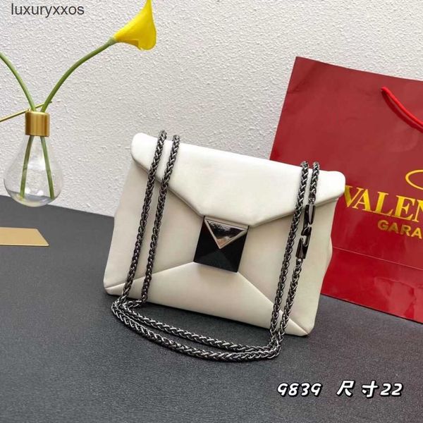 bags rivet valention multi large designer tofu bag versatile women's flip chain square shoulder crossbody underarm 
bags rivet valention multi large designer tofu bag versatile women's flip chain square shoulder crossbody underarm