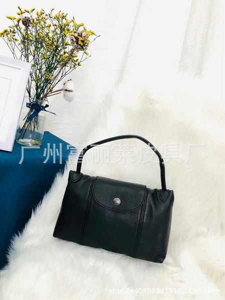 women's designer bags longxiang lamb leather shoulder strap can be woven into a crossbody small square bag single versatile women'
women's designer bags longxiang lamb leather shoulder strap can be woven into a crossbody small square bag single versatile women'