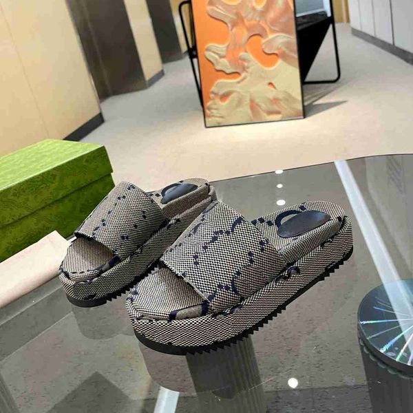 women designer slippers transparent pvc jelly lady letter printed luxury summer sandals comfortable flip flops size 35-42 vwpl, Black
women designer slippers transparent pvc jelly lady letter printed luxury summer sandals comfortable flip flops size 35-42 vwpl, Black