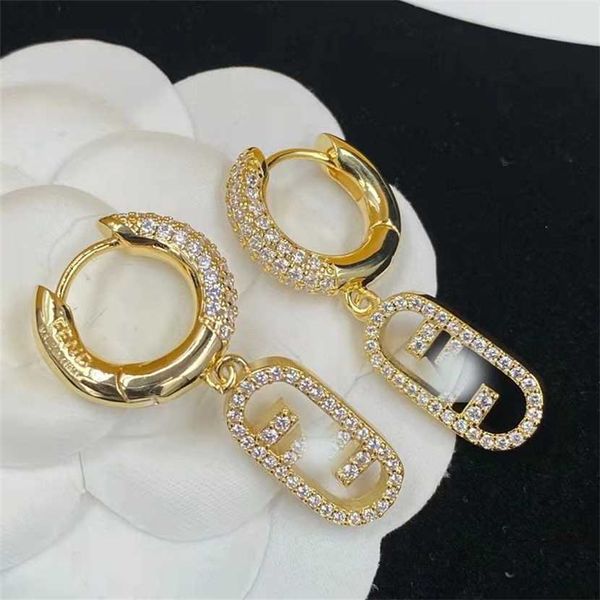 2023 fenjia f letter rhinestone brass small and luxury women's advanced round earrings, Golden
2023 fenjia f letter rhinestone brass small and luxury women's advanced round earrings, Golden