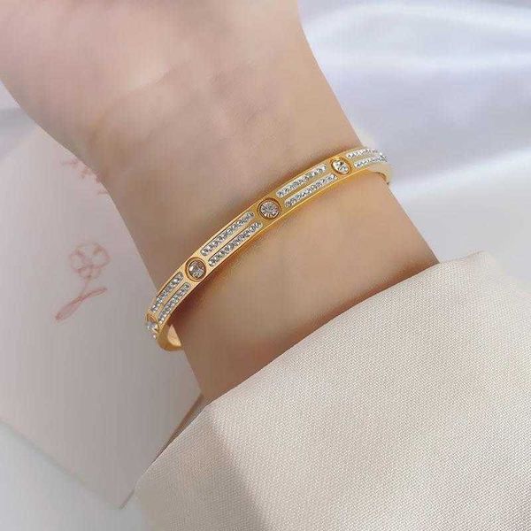 original designer carti mantianxing two row diamond bracelet fashion new style bracelet titanium rose gold s7r0, Black
original designer carti mantianxing two row diamond bracelet fashion new style bracelet titanium rose gold s7r0, Black