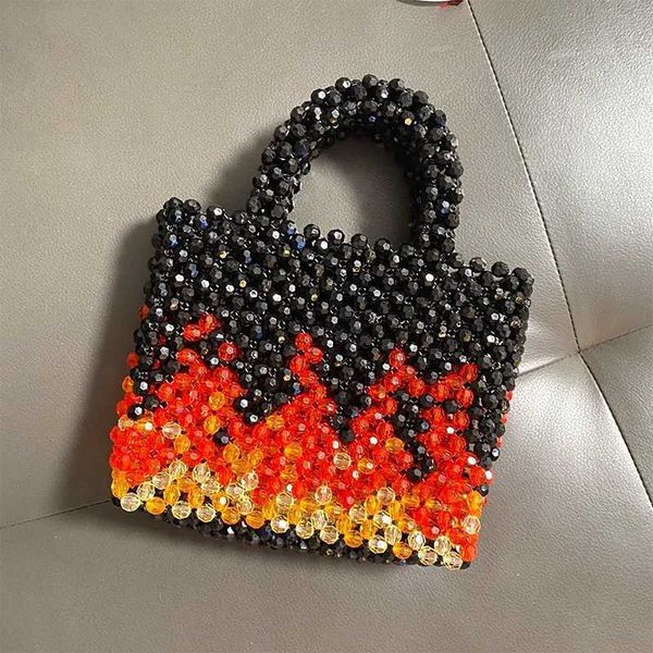 volcano pattern contrasting red and black color matching beaded bag hollowed out large capacity handbag casual shopping bag 230625
volcano pattern contrasting red and black color matching beaded bag hollowed out large capacity handbag casual shopping bag 230625