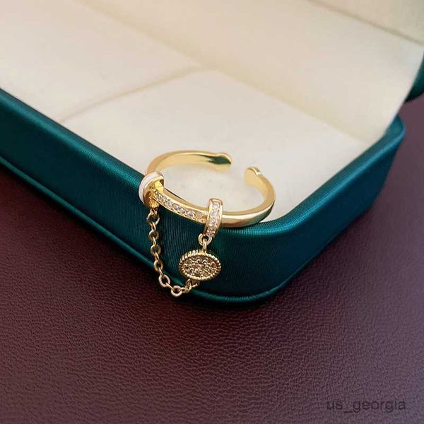 band rings new arrival rings fashion women metal party trendy zircon dropping oil chain tassel ring light luxury female jewelry r230625, Silver
band rings new arrival rings fashion women metal party trendy zircon dropping oil chain tassel ring light luxury female jewelry r230625, Silver