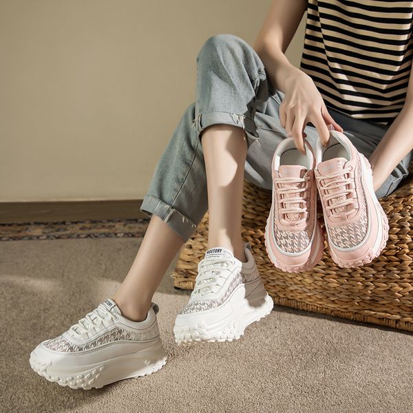popular houndstooth thick soled sandals women 2023 summer new height increasing shoes versatile lightweight mesh casual shoes, Black;white
popular houndstooth thick soled sandals women 2023 summer new height increasing shoes versatile lightweight mesh casual shoes, Black;white