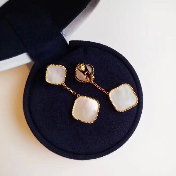 designers fashion luxury charm stud earrings back mother-of-pearl fashion titanium plated agate for women&girls valentine's wedding jew, Golden
designers fashion luxury charm stud earrings back mother-of-pearl fashion titanium plated agate for women&girls valentine's wedding jew, Golden