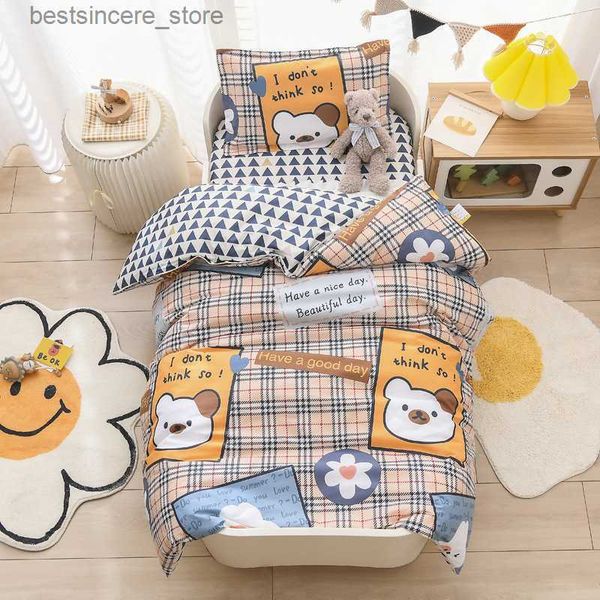 nursery 3-piece cartoon print cotton baby crib bed set for baby kids boy girl bed sheet quilt cover and pillowcase l230522
nursery 3-piece cartoon print cotton baby crib bed set for baby kids boy girl bed sheet quilt cover and pillowcase l230522
