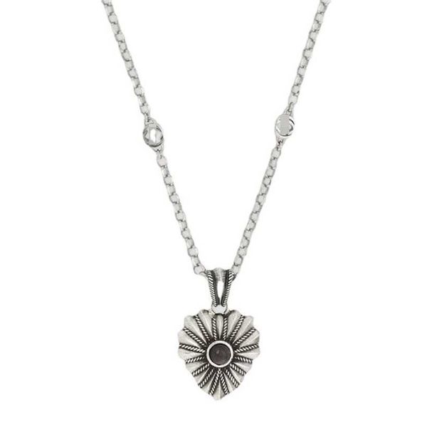 2023 gujia s925 sterling silver heart shaped black mother of pearl shell love pendant necklace star style versatile
2023 gujia s925 sterling silver heart shaped black mother of pearl shell love pendant necklace star style versatile