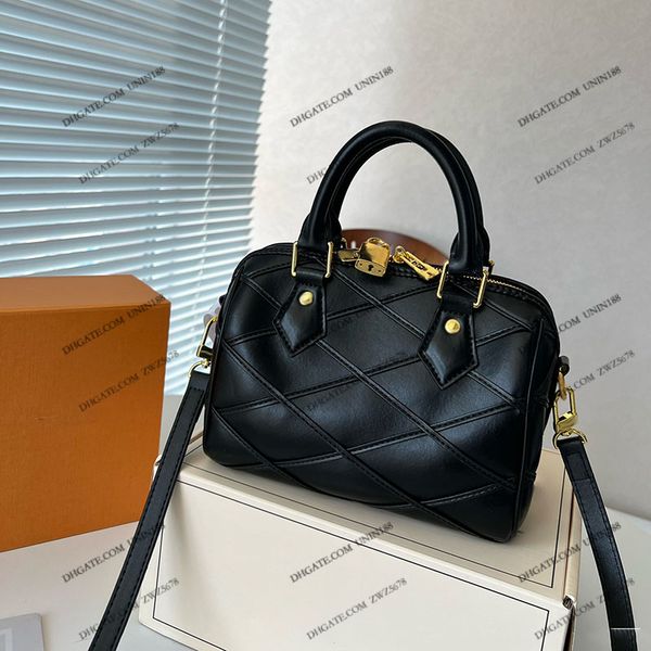 23ss women men luxurys designer totes bags speedy pillow check handbag flowers shouder crossbody ladies handbags flowers original hardware p
23ss women men luxurys designer totes bags speedy pillow check handbag flowers shouder crossbody ladies handbags flowers original hardware p