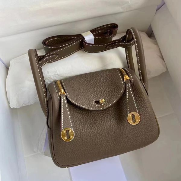 womens designer lindys summer tote bag luxurys purse handbags crossbody bags leather zipper shoulder evening bags mens trunk large bookbag c
womens designer lindys summer tote bag luxurys purse handbags crossbody bags leather zipper shoulder evening bags mens trunk large bookbag c