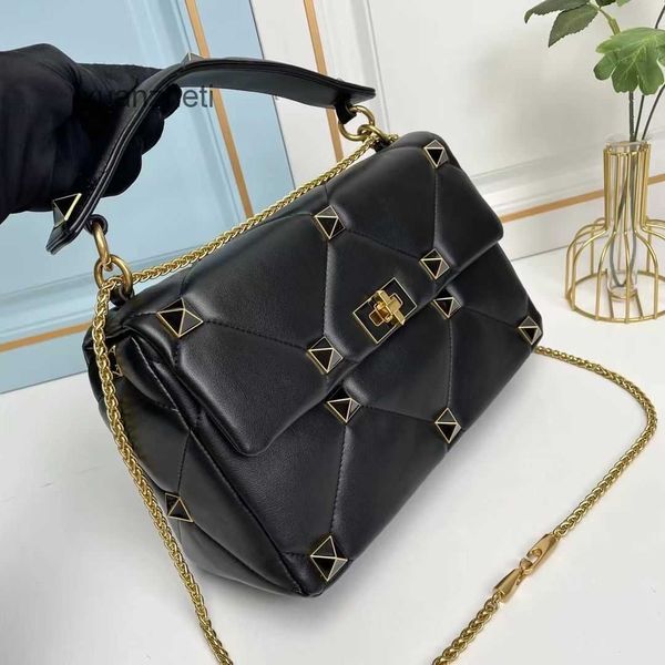 rivet designer women bags luxury handbag bag valentino handbag beauty women's chain 8adl
rivet designer women bags luxury handbag bag valentino handbag beauty women's chain 8adl