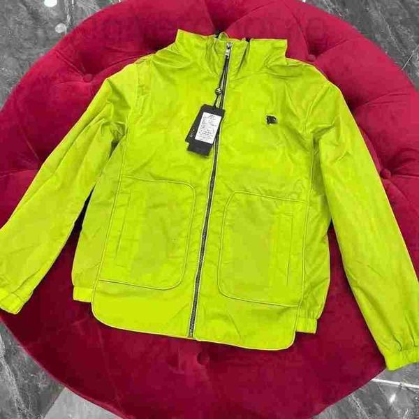 men's jackets designer nylon windbreaker mens womens hooded burb designer jacket tb warhorse embroidered zipper cardigan coat outdoor t, Black;brown
men's jackets designer nylon windbreaker mens womens hooded burb designer jacket tb warhorse embroidered zipper cardigan coat outdoor t, Black;brown