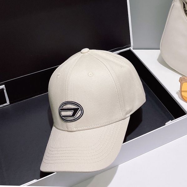 designers baseball cap luxurys hats women leisure fashion vintage denim diamond designer hat winter caps warm black and blue 2 colors for fe, Blue;gray
designers baseball cap luxurys hats women leisure fashion vintage denim diamond designer hat winter caps warm black and blue 2 colors for fe, Blue;gray