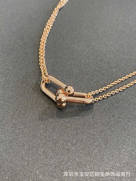 luxury v gold necklace tiffay horseshoe buckle valley ailing same style collar chain cnc brick and stone 18k uc1t, Black
luxury v gold necklace tiffay horseshoe buckle valley ailing same style collar chain cnc brick and stone 18k uc1t, Black