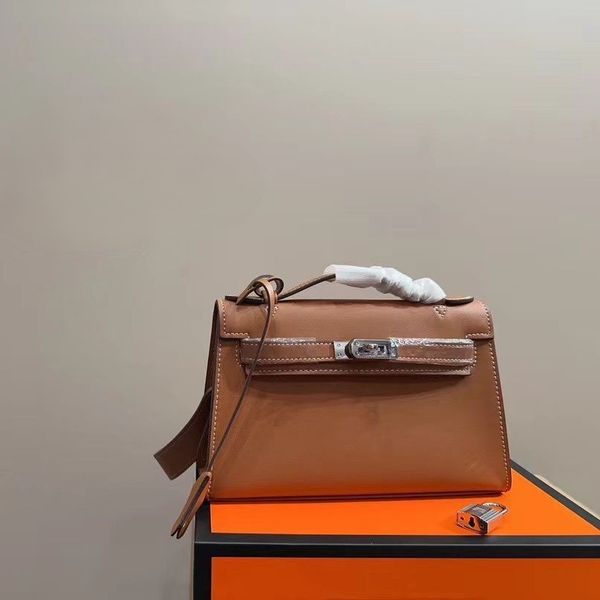 really 1st generation crossbody bag luxury handbags leather bag women bag hobo bag designer tote bags handmade classic fashion togo leather
really 1st generation crossbody bag luxury handbags leather bag women bag hobo bag designer tote bags handmade classic fashion togo leather