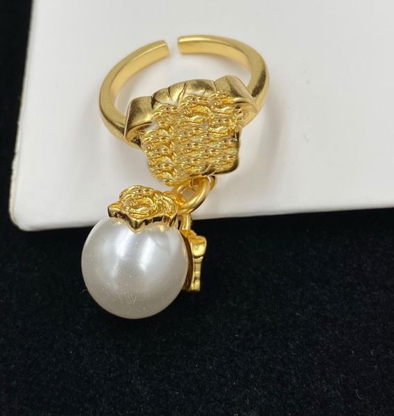 new designed wedding rings banshee profile portrait women 18k gold plated pearl ring designer jewelry ladies birthday festive party gifts mr, Slivery;golden
new designed wedding rings banshee profile portrait women 18k gold plated pearl ring designer jewelry ladies birthday festive party gifts mr, Slivery;golden