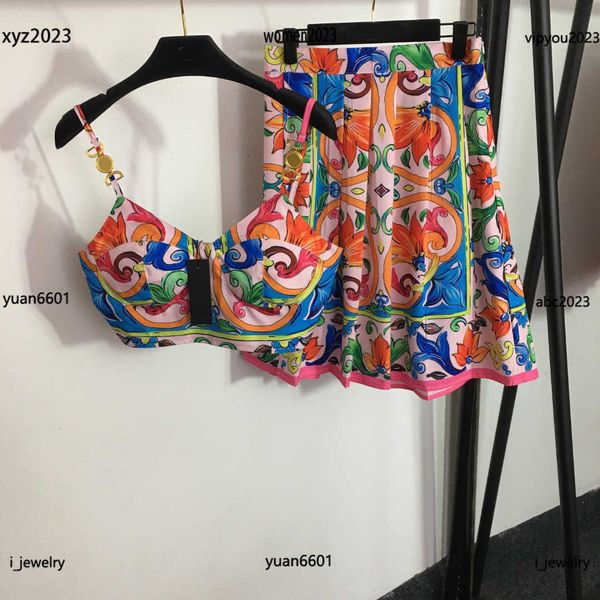 designer clothes women dress two piece dress size s-l gold shoulder buckle bra strap and high waisted pleated short skirt june25, White
designer clothes women dress two piece dress size s-l gold shoulder buckle bra strap and high waisted pleated short skirt june25, White