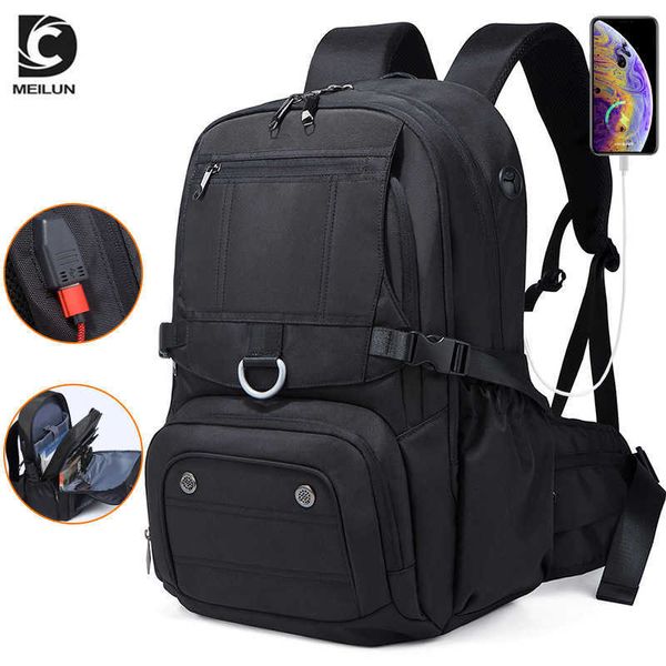 2023 new tourism camping computer backpack hiking backpack men's outdoor mountaineering bag durable student backpack
2023 new tourism camping computer backpack hiking backpack men's outdoor mountaineering bag durable student backpack