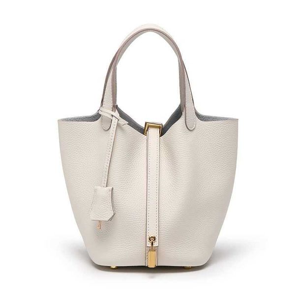wholesale designer h ormes totes handbags bag 2023 new style food basket women's togo cowhide bucket small fashion versatile leather ha
wholesale designer h ormes totes handbags bag 2023 new style food basket women's togo cowhide bucket small fashion versatile leather ha