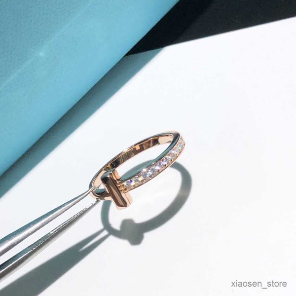 wedding rings rings luxurys desingers ring simple design half drill ladies classic simples trend rings gift good r230626, Slivery;golden
wedding rings rings luxurys desingers ring simple design half drill ladies classic simples trend rings gift good r230626, Slivery;golden