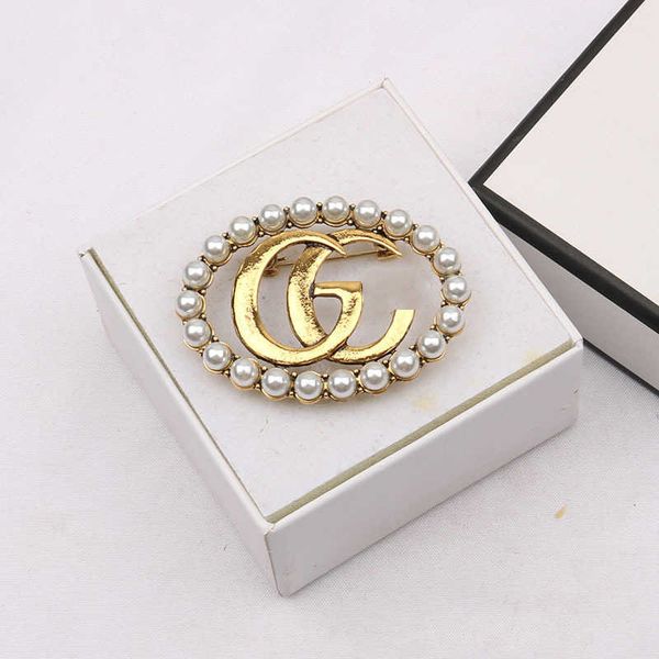 brooch set with pearls super sparkling temperament gentle and luxurious brooch coat cardigan accessories new style, Gray
brooch set with pearls super sparkling temperament gentle and luxurious brooch coat cardigan accessories new style, Gray