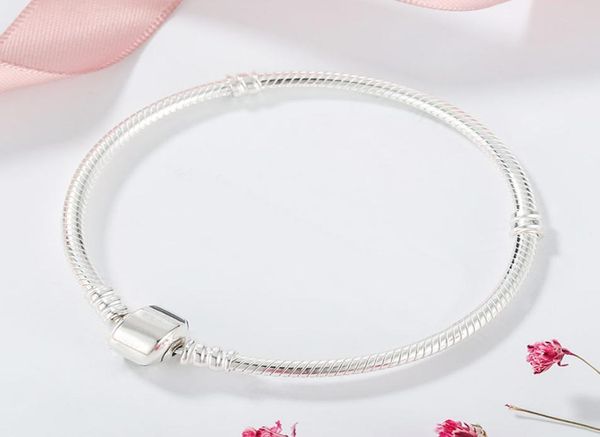 womens 925 sterling silver bracelets european style chain fit for charms beads bangles diy ladies jewelry gift with original box5055758, Golden;silver
womens 925 sterling silver bracelets european style chain fit for charms beads bangles diy ladies jewelry gift with original box5055758, Golden;silver