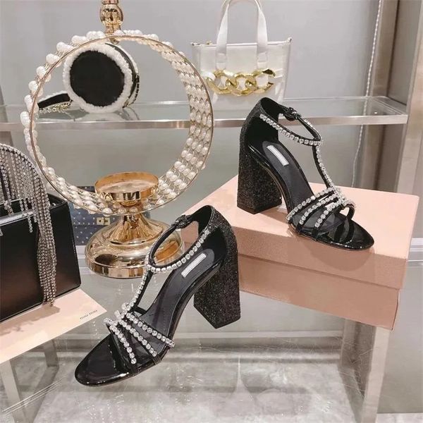 casual shoes women's luxury designer fashionable sandals high heels dress sandal chunky heel rhinestones package french style, Black
casual shoes women's luxury designer fashionable sandals high heels dress sandal chunky heel rhinestones package french style, Black