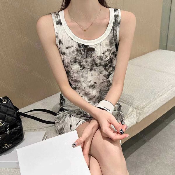 23ss womens designer clothing summer dresses women dress color matching embroidery hollowed out tank dress womens clothing, Black;gray
23ss womens designer clothing summer dresses women dress color matching embroidery hollowed out tank dress womens clothing, Black;gray