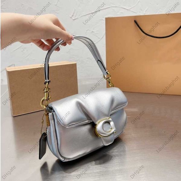 designer bag luxury sunshade pillow cloud handbag womens pillow bag sheepskin warm and sweet full of enthusiasm fashion tabby
designer bag luxury sunshade pillow cloud handbag womens pillow bag sheepskin warm and sweet full of enthusiasm fashion tabby