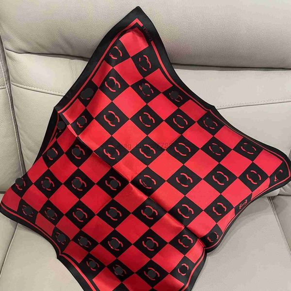 Silk Designer Fashion Scarf Square Simple Design Solid Color Scarves European Brand French Shawl Romantic Girl Gift Hair Scarf
Silk Designer Fashion Scarf Square Simple Design Solid Color Scarves European Brand French Shawl Romantic Girl Gift Hair Scarf