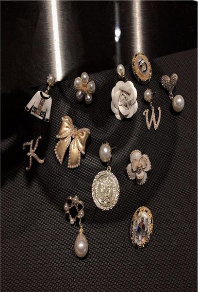 women039s variety of styles wild atmosphere buckle pin retro highend brooch gender pin accessories 5911288, Gray
women039s variety of styles wild atmosphere buckle pin retro highend brooch gender pin accessories 5911288, Gray