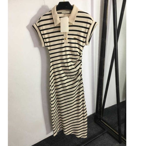 23ss women dress womens designer clothing summer dresses polo collar wrap hip split striped short-sleeved dress womens clothing a1, Black;gray
23ss women dress womens designer clothing summer dresses polo collar wrap hip split striped short-sleeved dress womens clothing a1, Black;gray