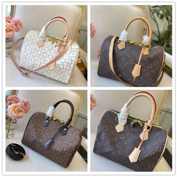 classic squire tote shoulder luxury purse designer high crossbody quality leather boston pillow flower bag bag brown plaid duffel bandoulier
classic squire tote shoulder luxury purse designer high crossbody quality leather boston pillow flower bag bag brown plaid duffel bandoulier