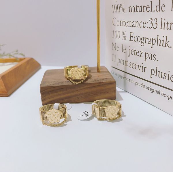18k gold gift ring designer brand jewelry new charm love luxury cuff ring new jewelry charm 2023 summer travel party ring, Slivery;golden
18k gold gift ring designer brand jewelry new charm love luxury cuff ring new jewelry charm 2023 summer travel party ring, Slivery;golden