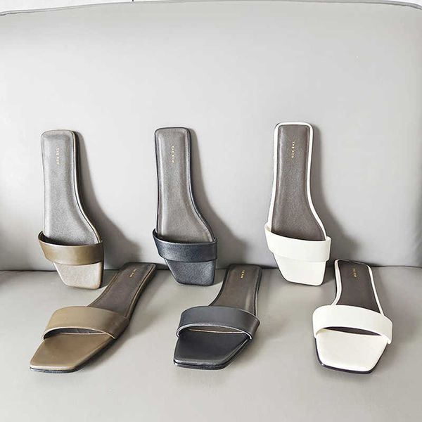 the row pure original the * row new genuine leather one line open toe flat bottom sandal slippers fashion casual muller trailer half trailer, Black
the row pure original the * row new genuine leather one line open toe flat bottom sandal slippers fashion casual muller trailer half trailer, Black
