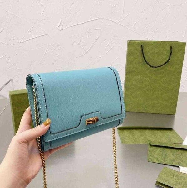 luxury womens designer crossbody bag ladies small chain strap elegant shoulder bags classic retro dinner evening bags high quality
luxury womens designer crossbody bag ladies small chain strap elegant shoulder bags classic retro dinner evening bags high quality