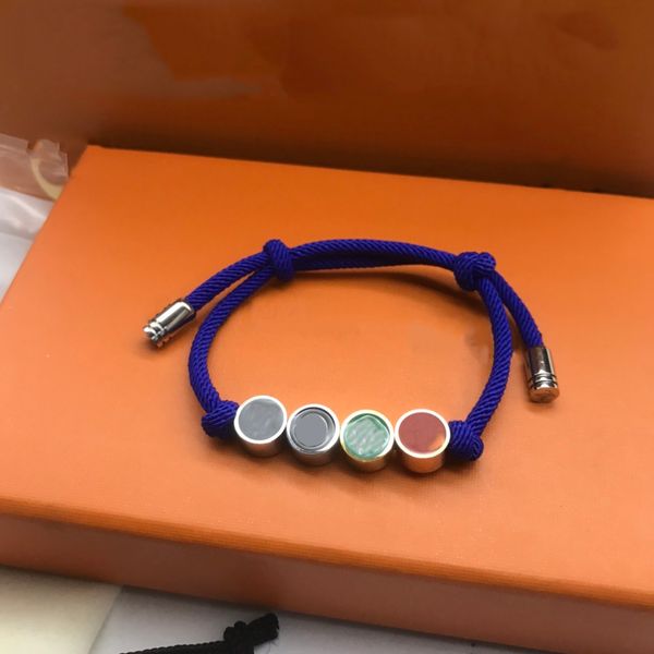 high-end quality luxury charm bracelets designer letter v presbyopia leather block bangles for men women bijoux original package knit, Black
high-end quality luxury charm bracelets designer letter v presbyopia leather block bangles for men women bijoux original package knit, Black