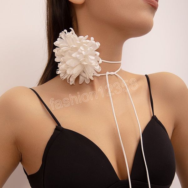 exaggerated large fluffy fabric flower necklaces for women elegant wedding accessories rope chains choker collar fashion jewelry, Golden;silver
exaggerated large fluffy fabric flower necklaces for women elegant wedding accessories rope chains choker collar fashion jewelry, Golden;silver