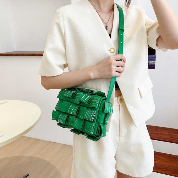 shoulder bags women handbag summer bag women's bag fashion trend woven korean version crossbody bag designer handbags tote
shoulder bags women handbag summer bag women's bag fashion trend woven korean version crossbody bag designer handbags tote