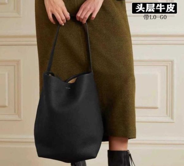 designer the row leather large capacity tote bag n s park tote bag minimalist bucket shoulder bag women's bag
designer the row leather large capacity tote bag n s park tote bag minimalist bucket shoulder bag women's bag