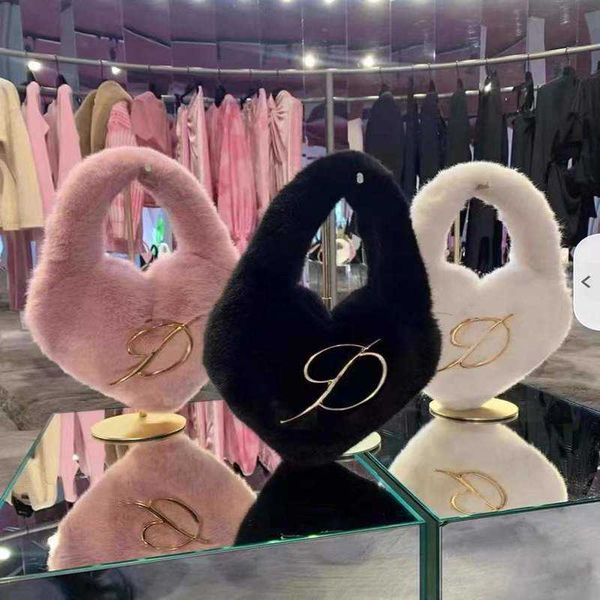 fashion pink fur peach heart clash niche handbag small portrait crossbody bag for women 0718
fashion pink fur peach heart clash niche handbag small portrait crossbody bag for women 0718