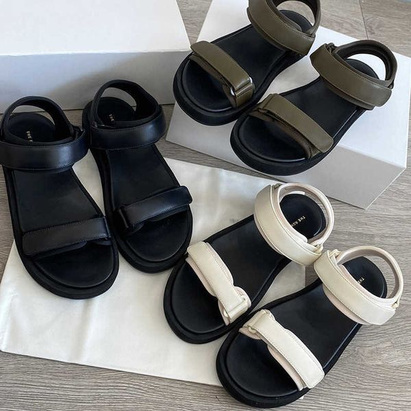 the row velcro sandals are made of genuine leather with a luxurious and minimalist sporty style with a comfortable and soft flat bottom for, Black
the row velcro sandals are made of genuine leather with a luxurious and minimalist sporty style with a comfortable and soft flat bottom for, Black
