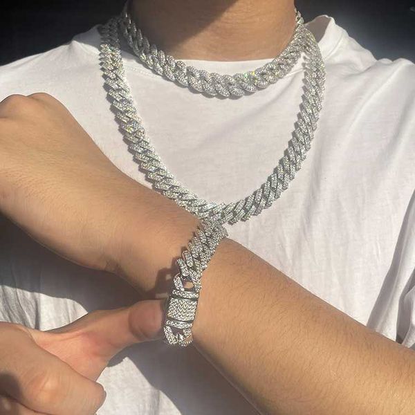 customized handmade mens chain 13mm 2row bracelet s925 silver micro moissanite diamond hip hop cuban necklace
customized handmade mens chain 13mm 2row bracelet s925 silver micro moissanite diamond hip hop cuban necklace