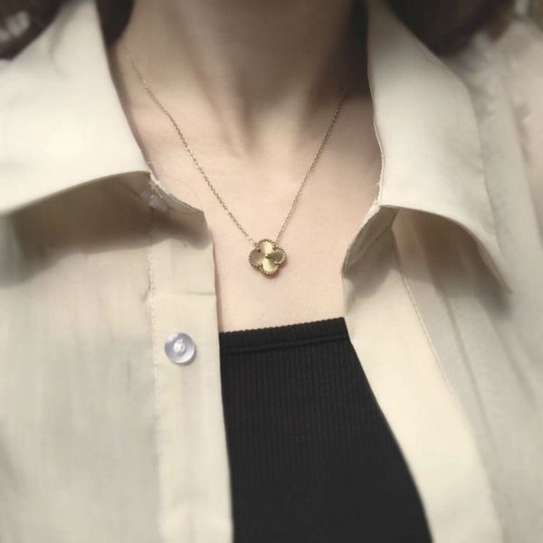 5a quality highest womens luxury designer necklace fashion flowers four-leaf clover cleef pendant necklace 18k gold necklaces jewelry, Silver
5a quality highest womens luxury designer necklace fashion flowers four-leaf clover cleef pendant necklace 18k gold necklaces jewelry, Silver