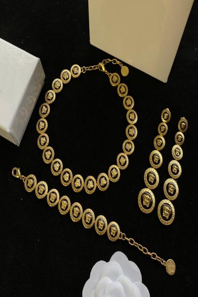 fashion new designed pendants cuba thick chain necklace banshee head portrait 18k gold plated women's ladies necklaces designer jewelry, Silver
fashion new designed pendants cuba thick chain necklace banshee head portrait 18k gold plated women's ladies necklaces designer jewelry, Silver
